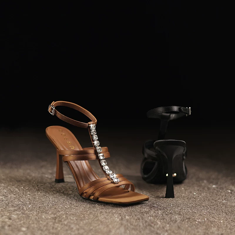 Water Shoes - Sommerliche neue Sandalen mit quadratischer Zehenpartie,